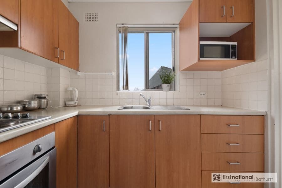 2/111-115 Lambert Street, Bathurst NSW 2795, Bathurst - Image 1