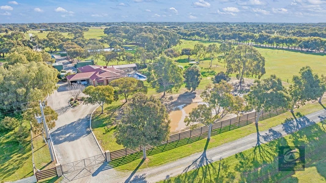 1050 Murray Valley Highway, Echuca VIC 3564, Echuca - Image 1