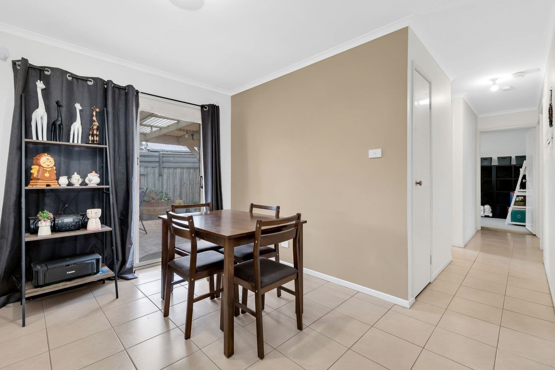 3 Newark Close, Werribee VIC 3030, Werribee - Thumbnail 3