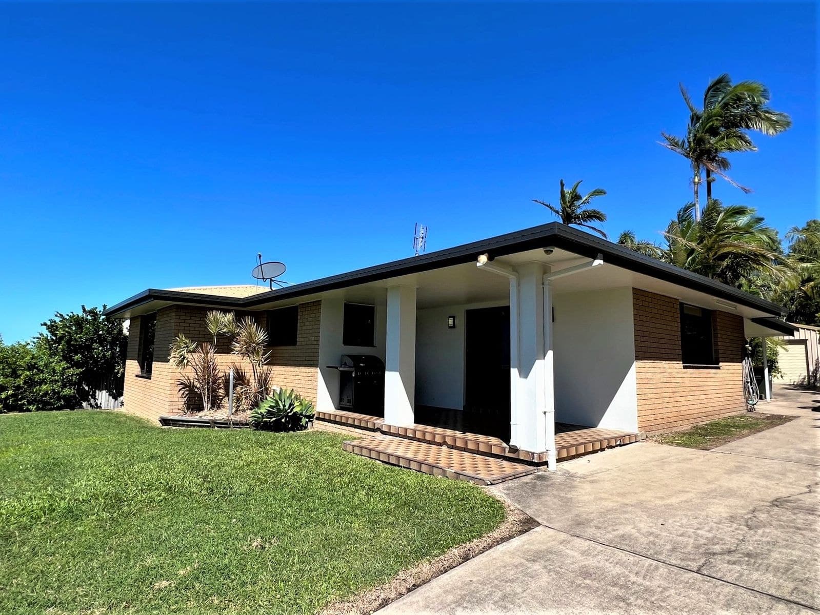 11 Hillside Drive, Grasstree Beach QLD 4740, Grasstree Beach - Thumbnail 3