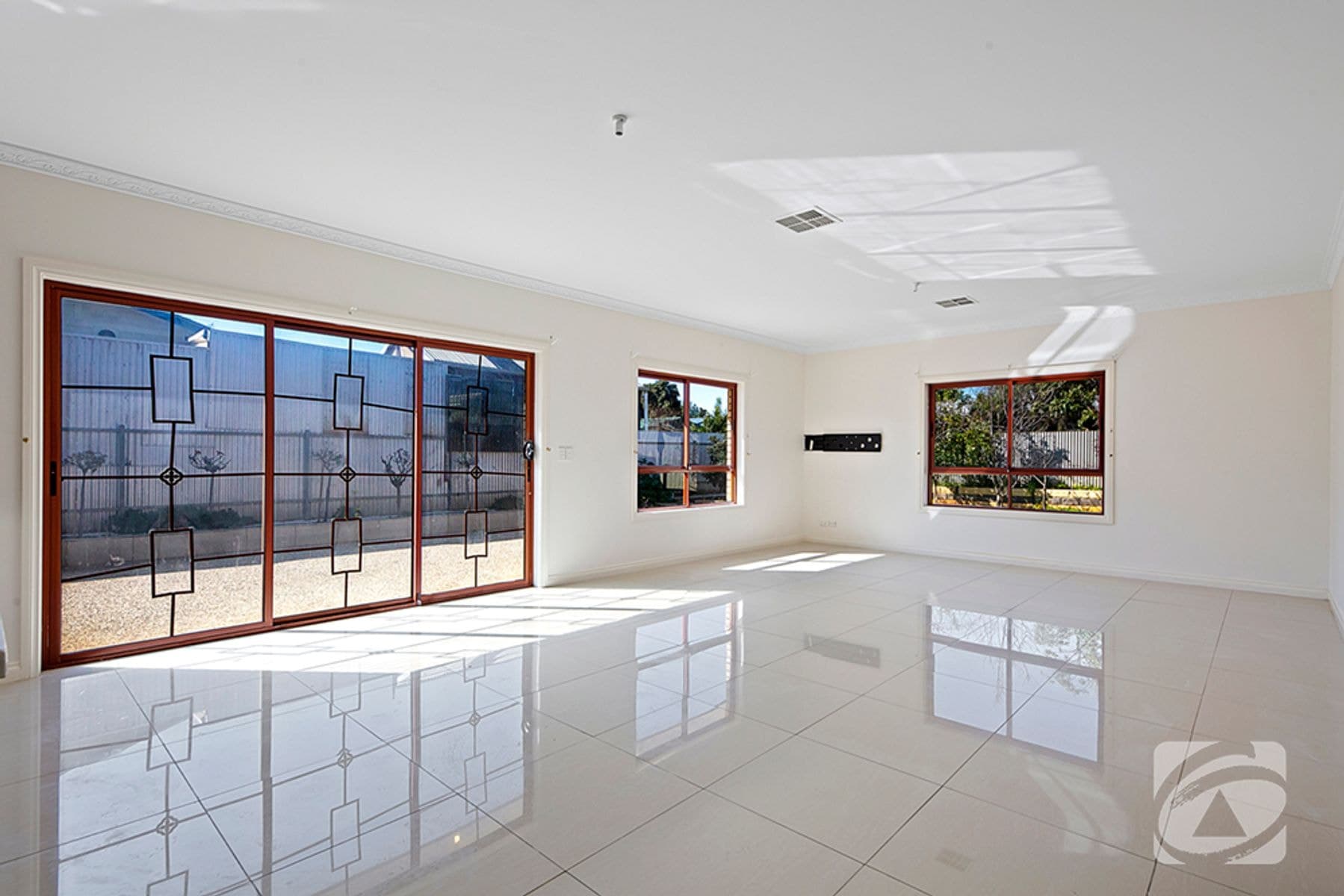 18 McKenzie Road, Elizabeth Downs SA 5113, Elizabeth Downs - Thumbnail 5