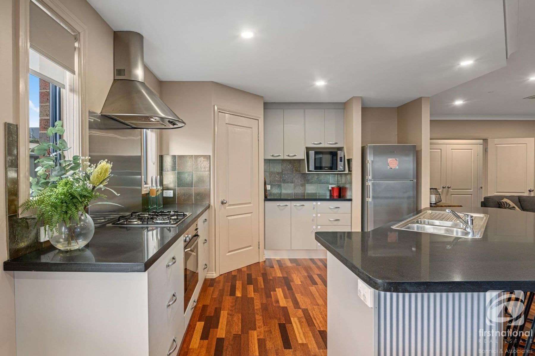 61 Robbins Drive, East Albury NSW 2640, East Albury - Thumbnail 2