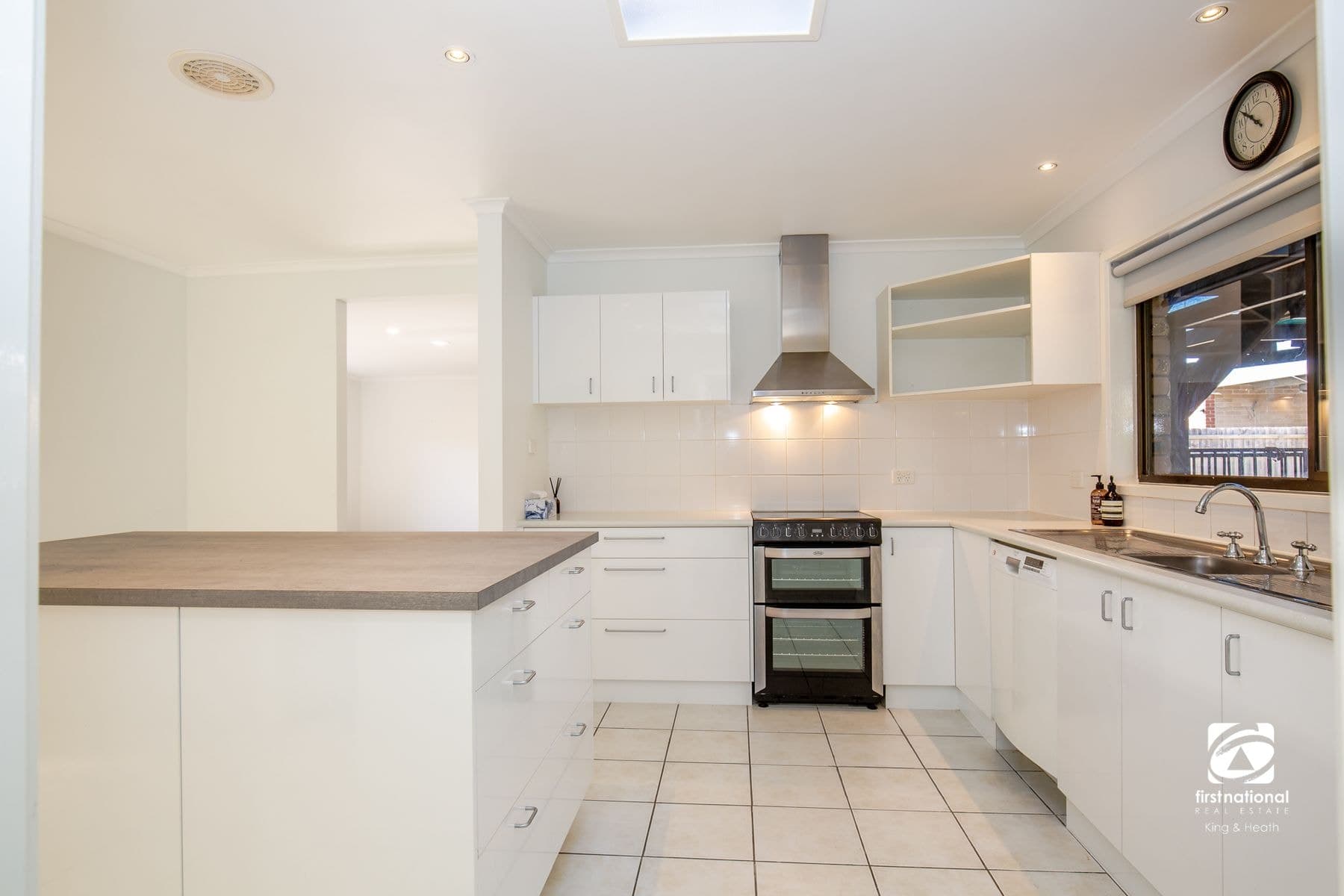 15 White Court, Eagle Point VIC 3878, Eagle Point - Thumbnail 2