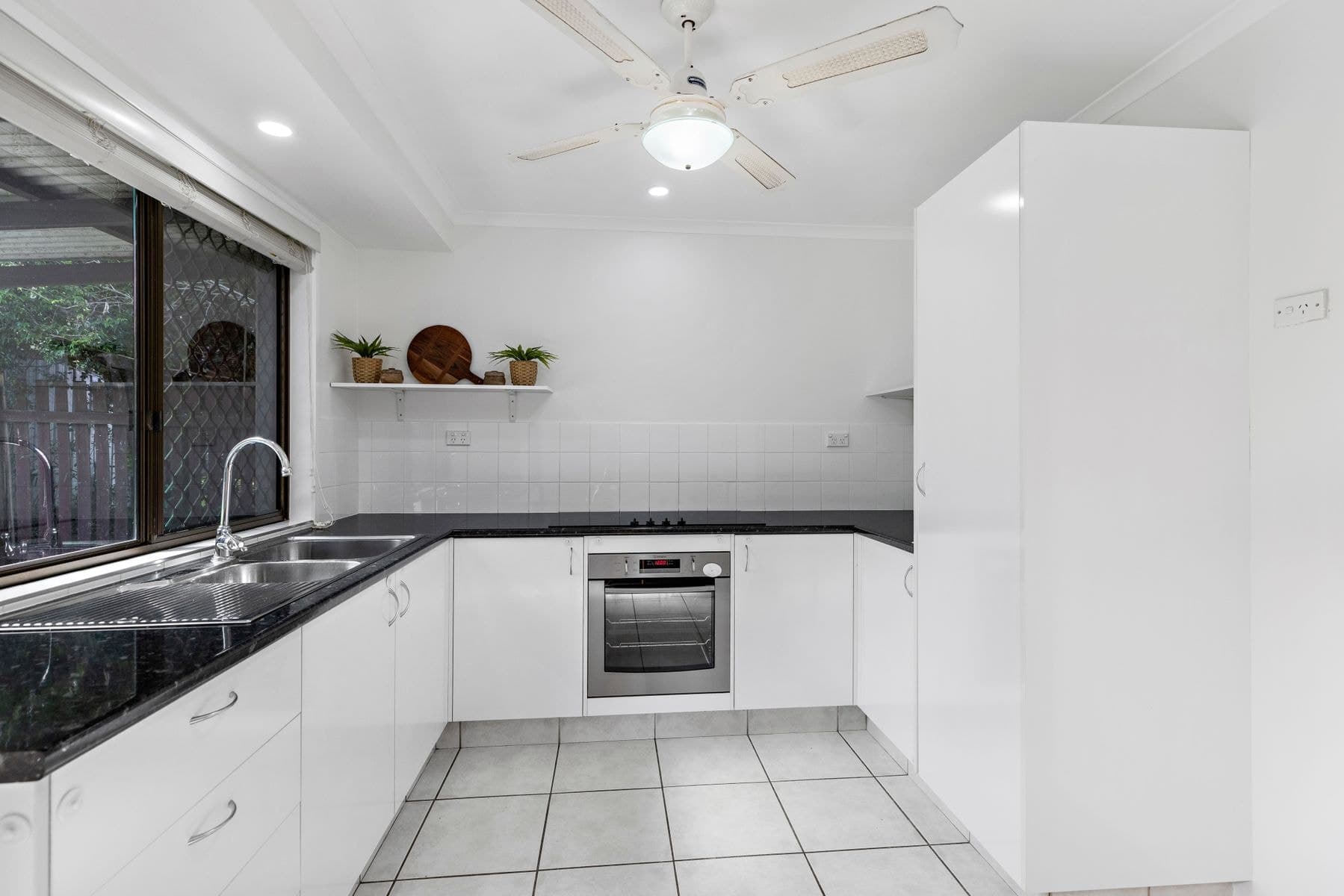 56 Cumberland Drive, Alexandra Hills QLD 4161, Alexandra Hills - Thumbnail 4