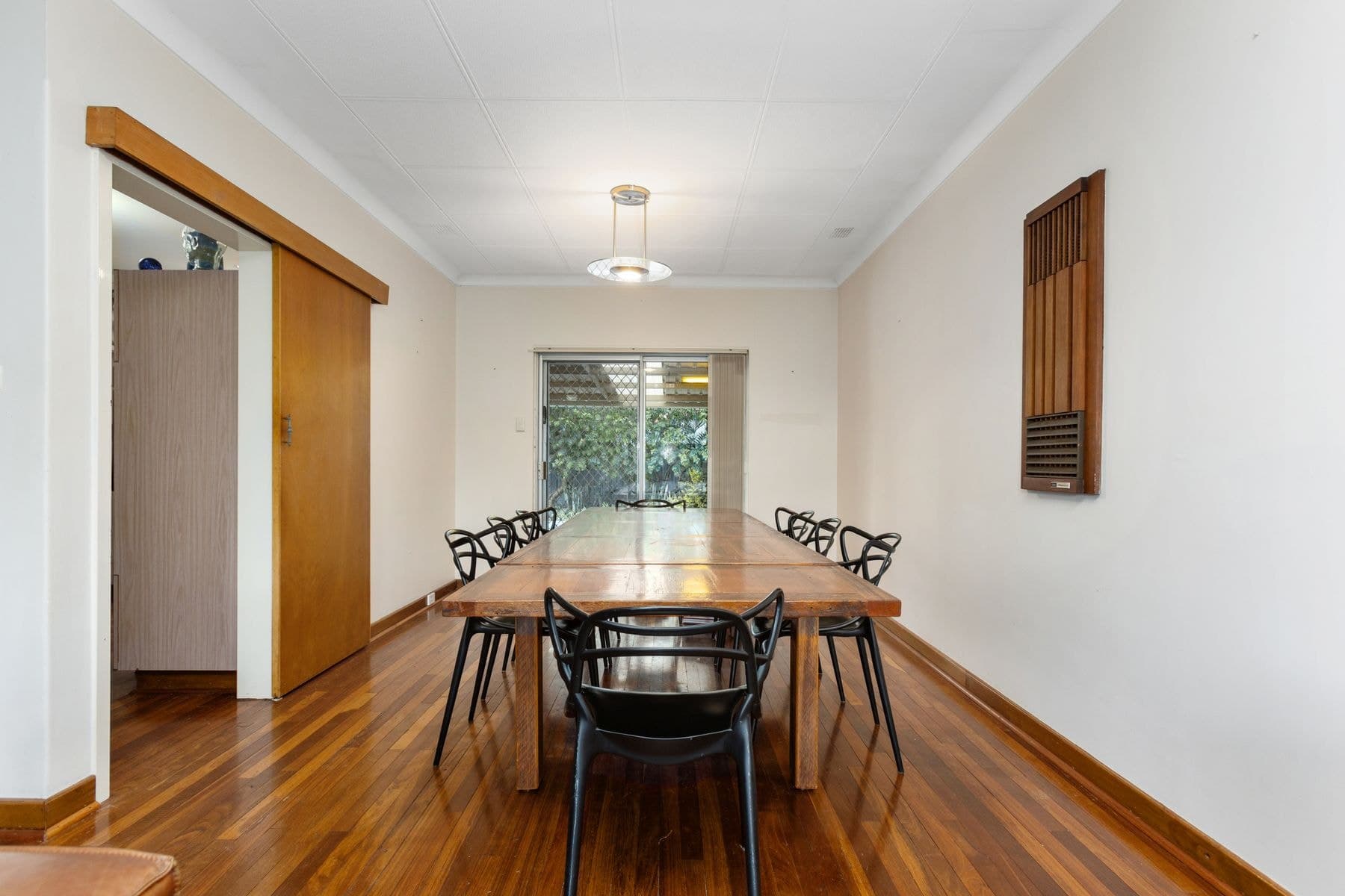 4 Gough Place, Booragoon WA 6154, Booragoon - Thumbnail 3
