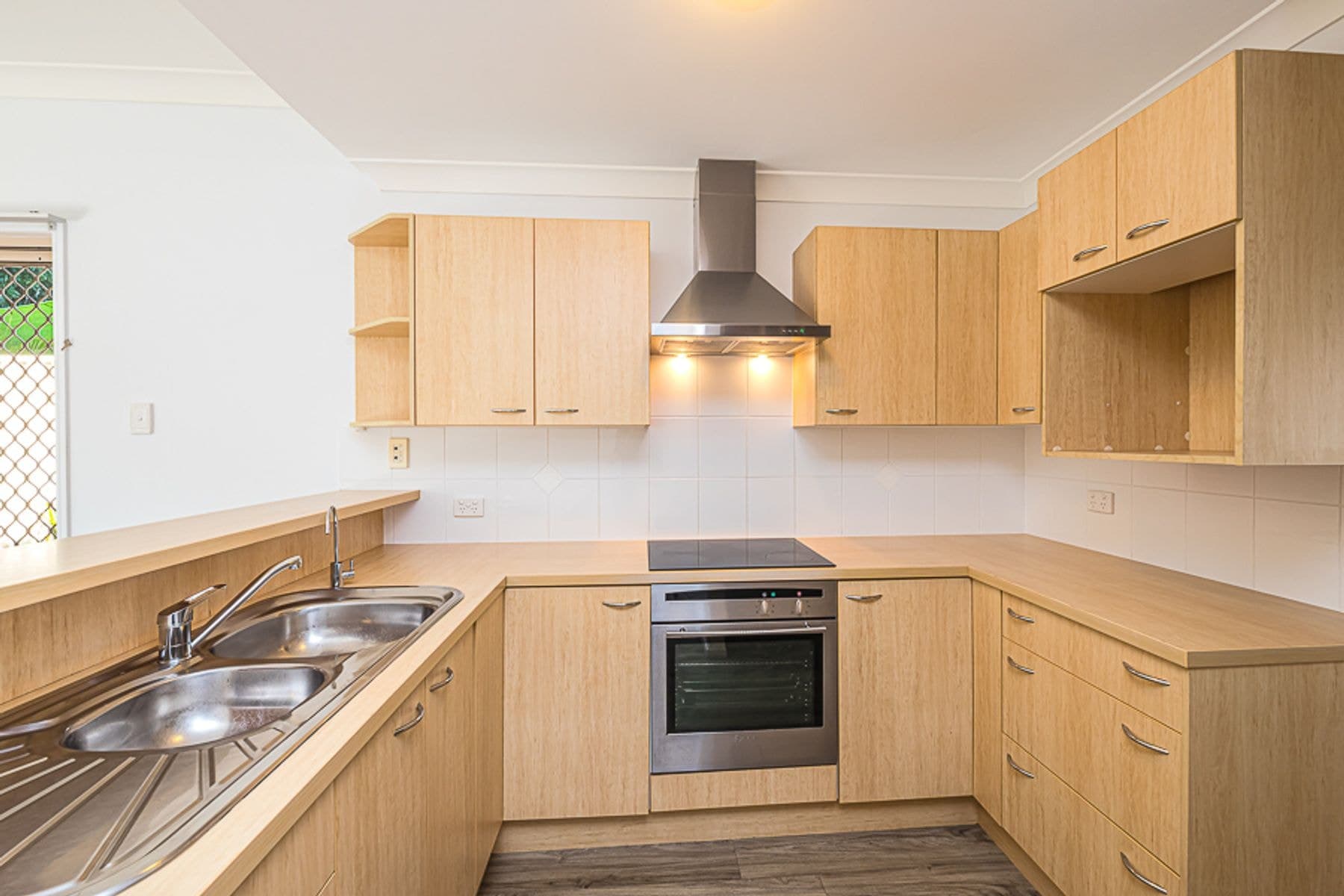 4/12 Fourth Avenue, Bongaree QLD 4507, Bongaree - Thumbnail 4