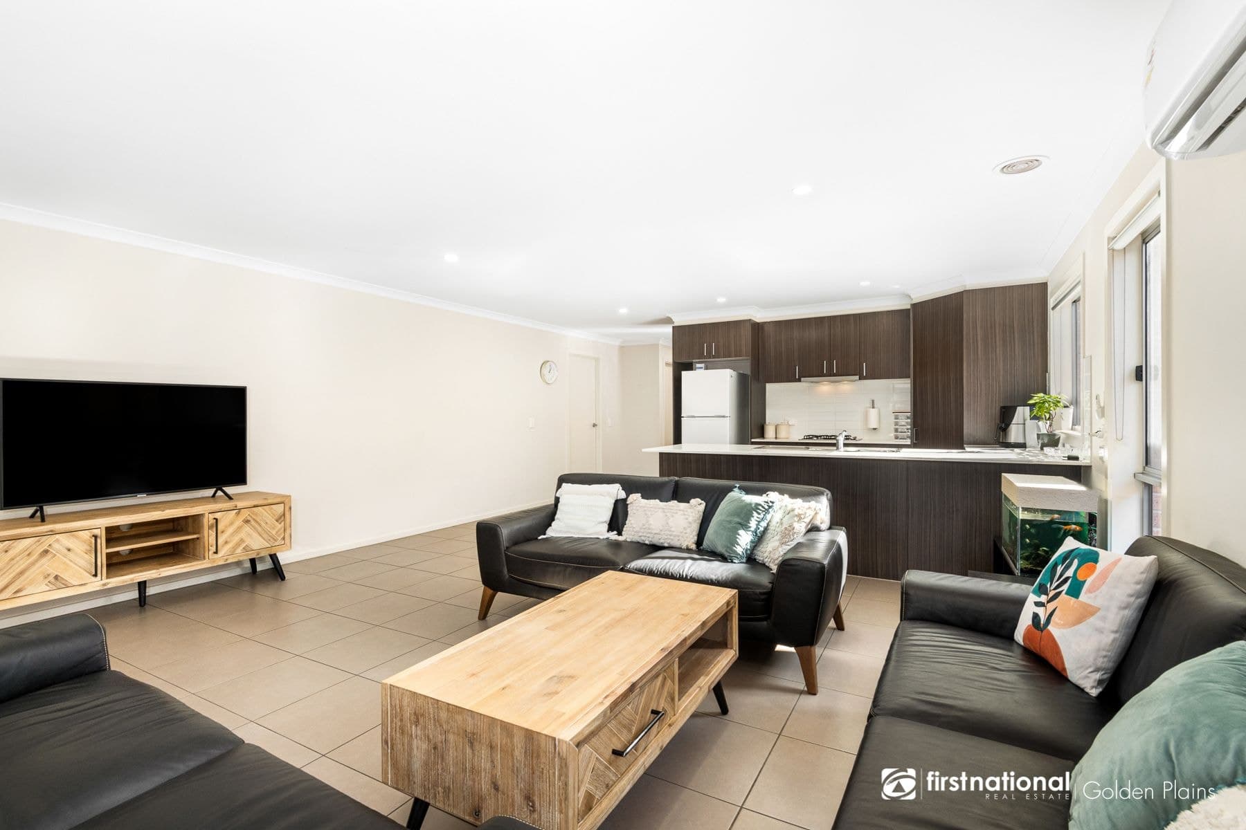 6 Steinbeck Street, Greenvale VIC 3059, Greenvale - Thumbnail 3