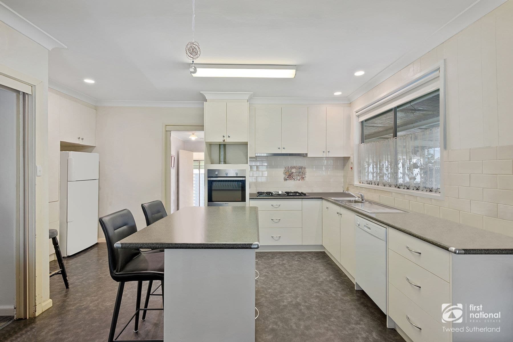 23 Moray Crescent, North Bendigo, VIC 3550, North Bendigo - Thumbnail 3