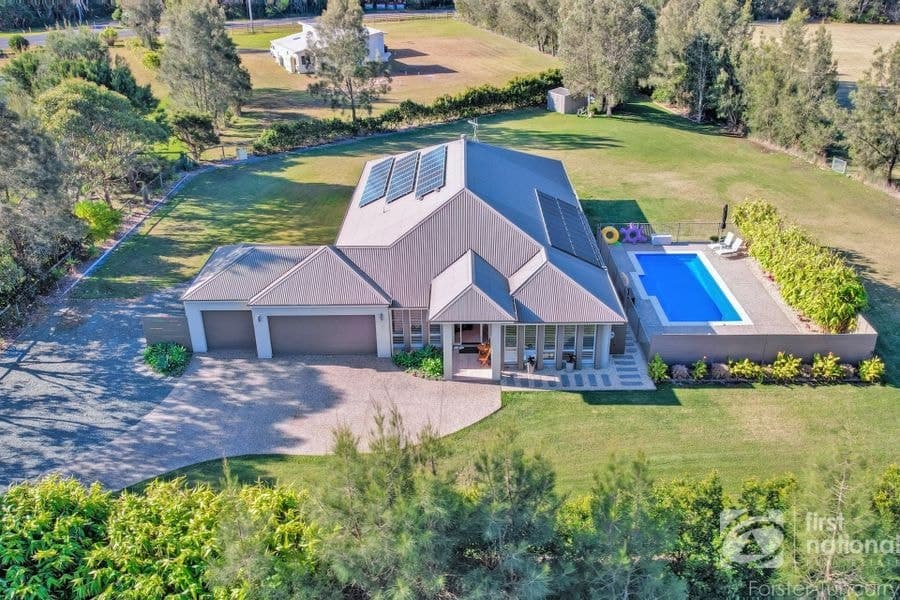 4 Edgewater Drive, Diamond Beach NSW 2430, Diamond Beach - Image 1