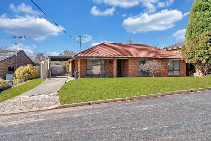 16 Paul Crescent, Moss Vale NSW 2577, Moss Vale - Image 1