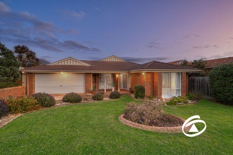 11 Carrington Place, Berwick VIC 3806, Berwick - Image 1