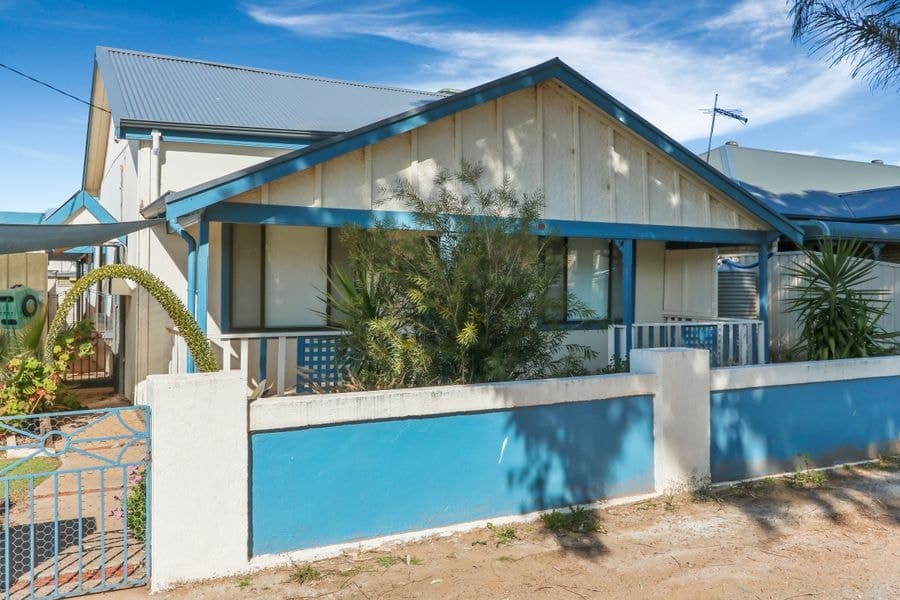 131 Thomas Street, Broken Hill NSW 2880, Broken Hill - Image 1
