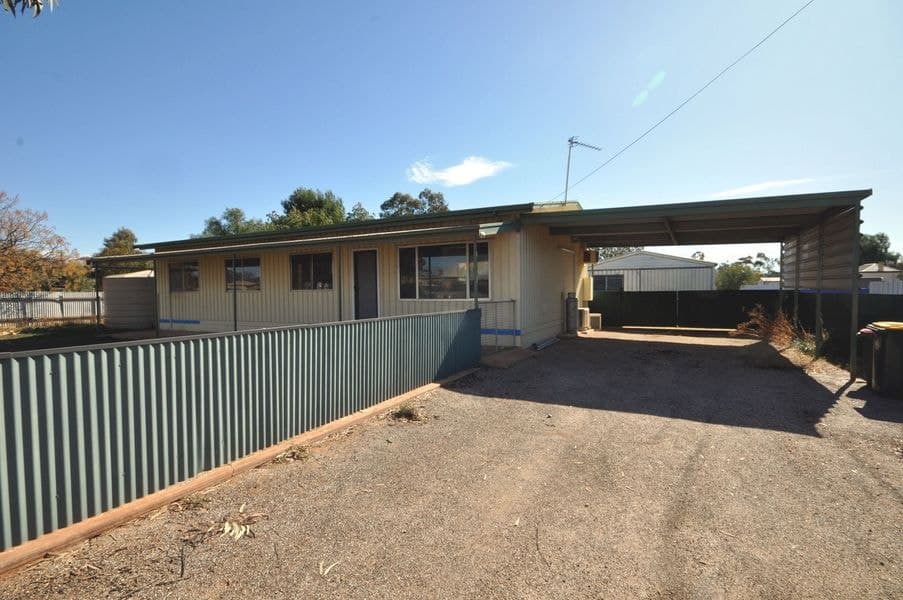 18 Park Terrace, Quorn, SA 5433, Quorn - Image 1
