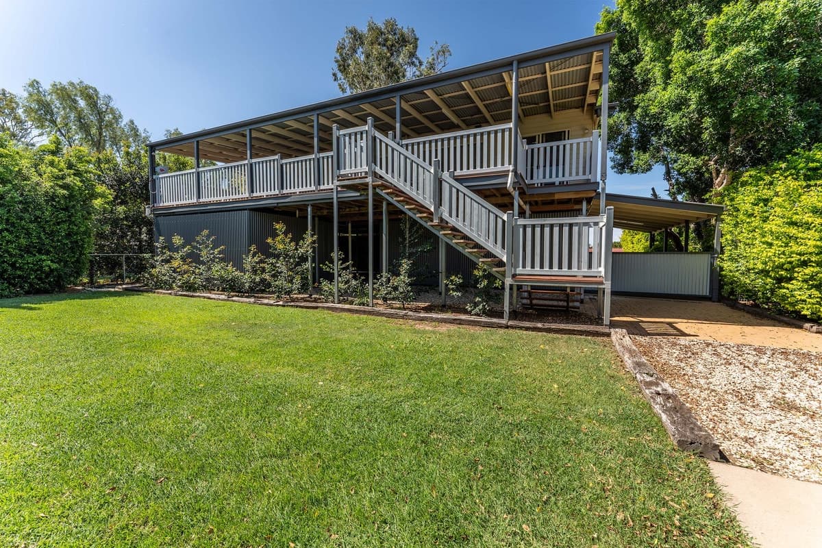 4 Waldby Court, Emerald QLD 4720, Emerald - Thumbnail 2