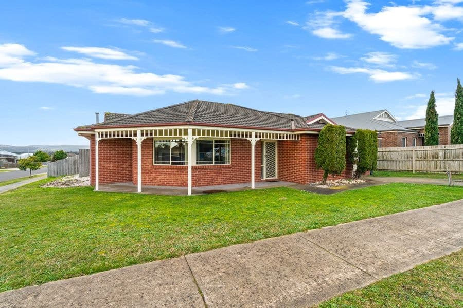 15 Duxbury Drive, Traralgon VIC 3844, Traralgon - Image 1