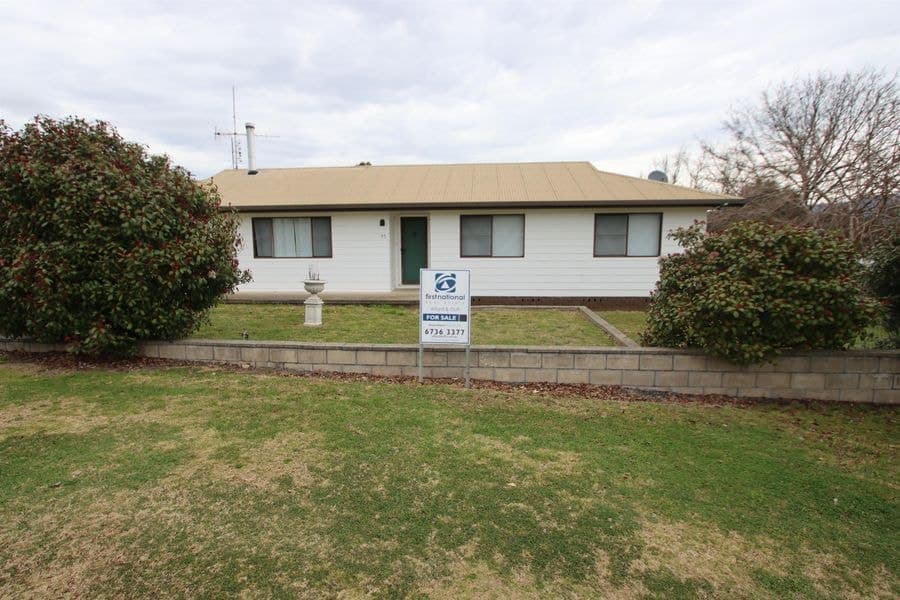 95 Martin Street, Tenterfield NSW 2372, Tenterfield - Image 1