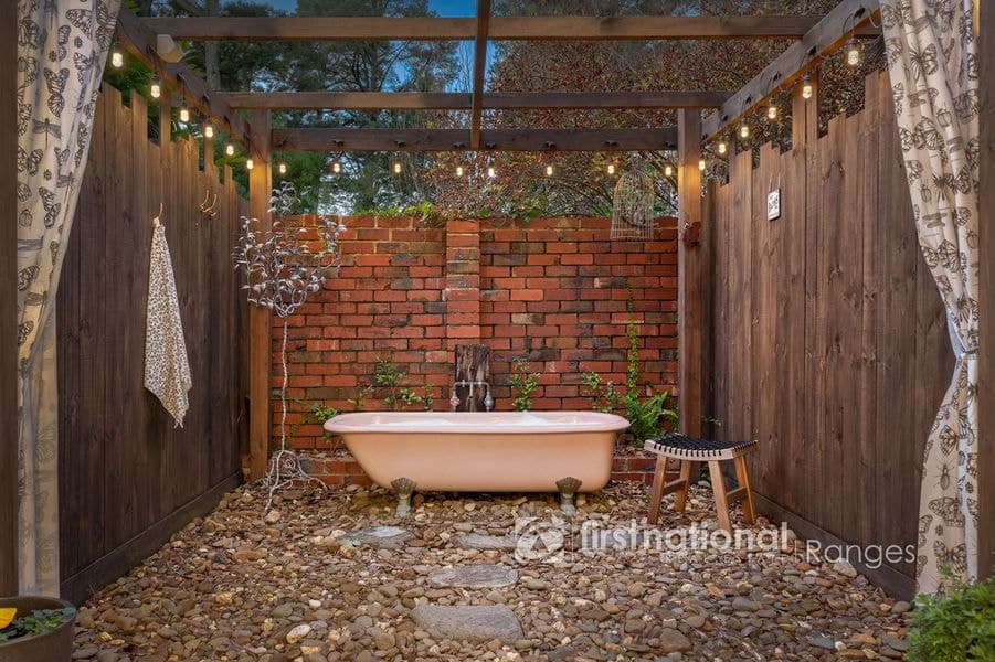 6 Station Avenue, Emerald VIC 3782, Emerald - Image 1