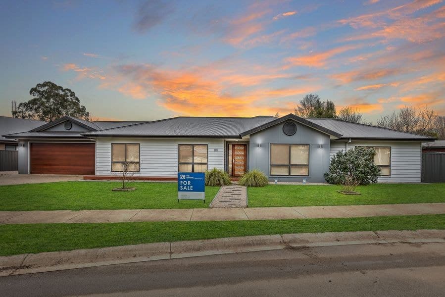 2 Monash Drive, Porepunkah VIC 3740, Porepunkah - Image 1