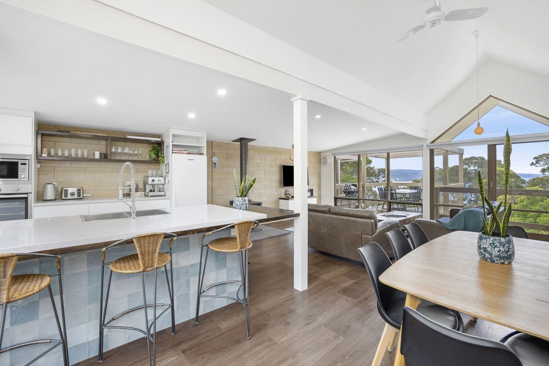 3/9 Albert Street Lorne VIC, Lorne - Thumbnail 2