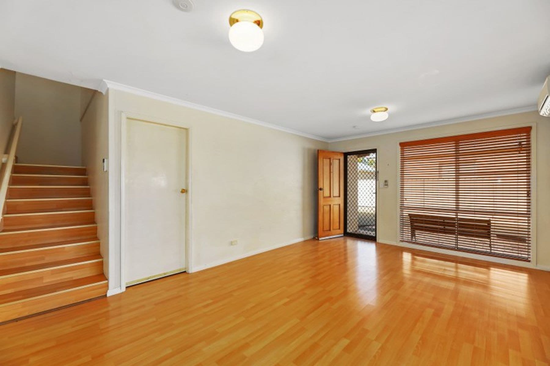 1/73 Crown Street, Tamworth NSW 2340, Tamworth - Thumbnail 2