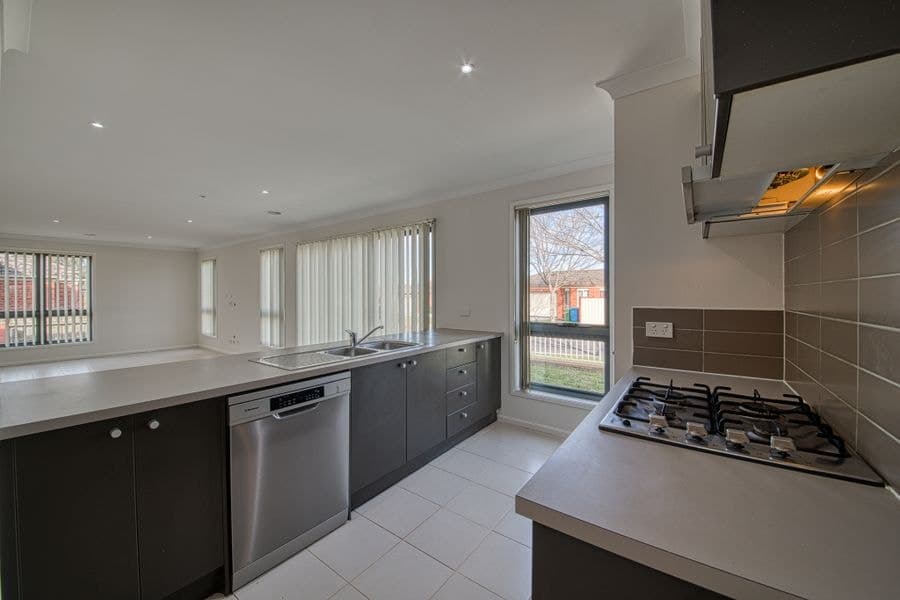 2 Stream Walk, Hallam VIC 3803, Hallam - Image 1