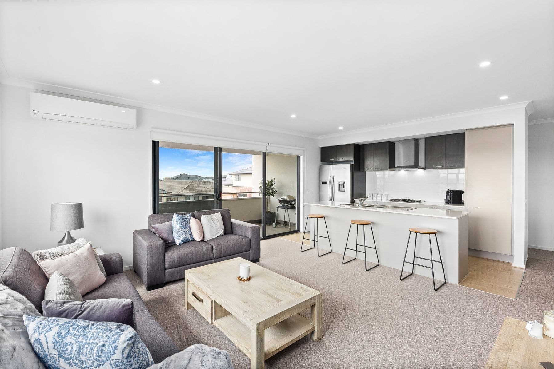 24 Tomago Street, Tarneit VIC 3029, Tarneit - Thumbnail 2