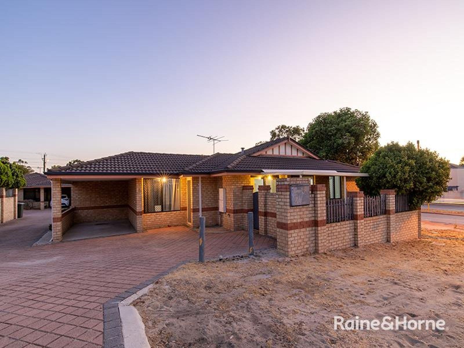 8/26 Farnham Street, Bentley WA 6102, Bentley - Image 1