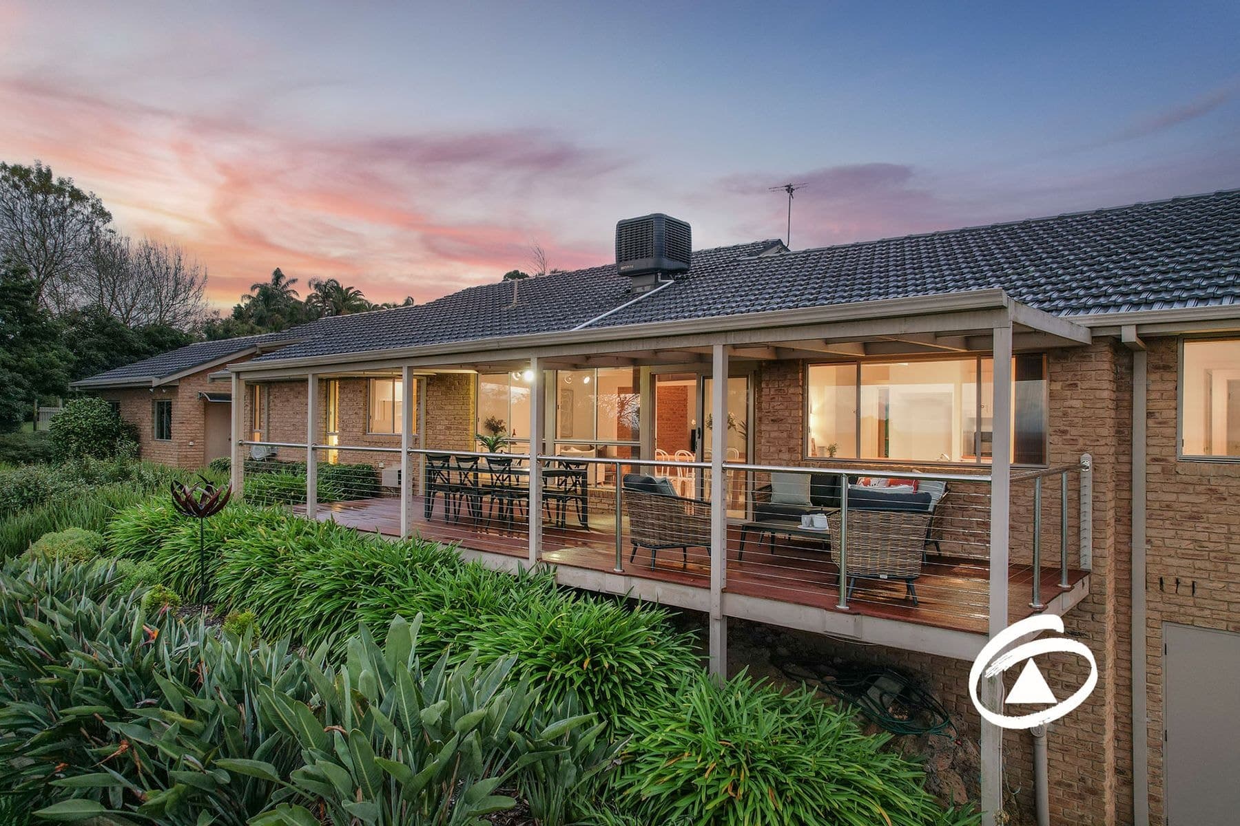 17-19 Leemak Crescent, Berwick VIC 3806, Berwick - Thumbnail 4