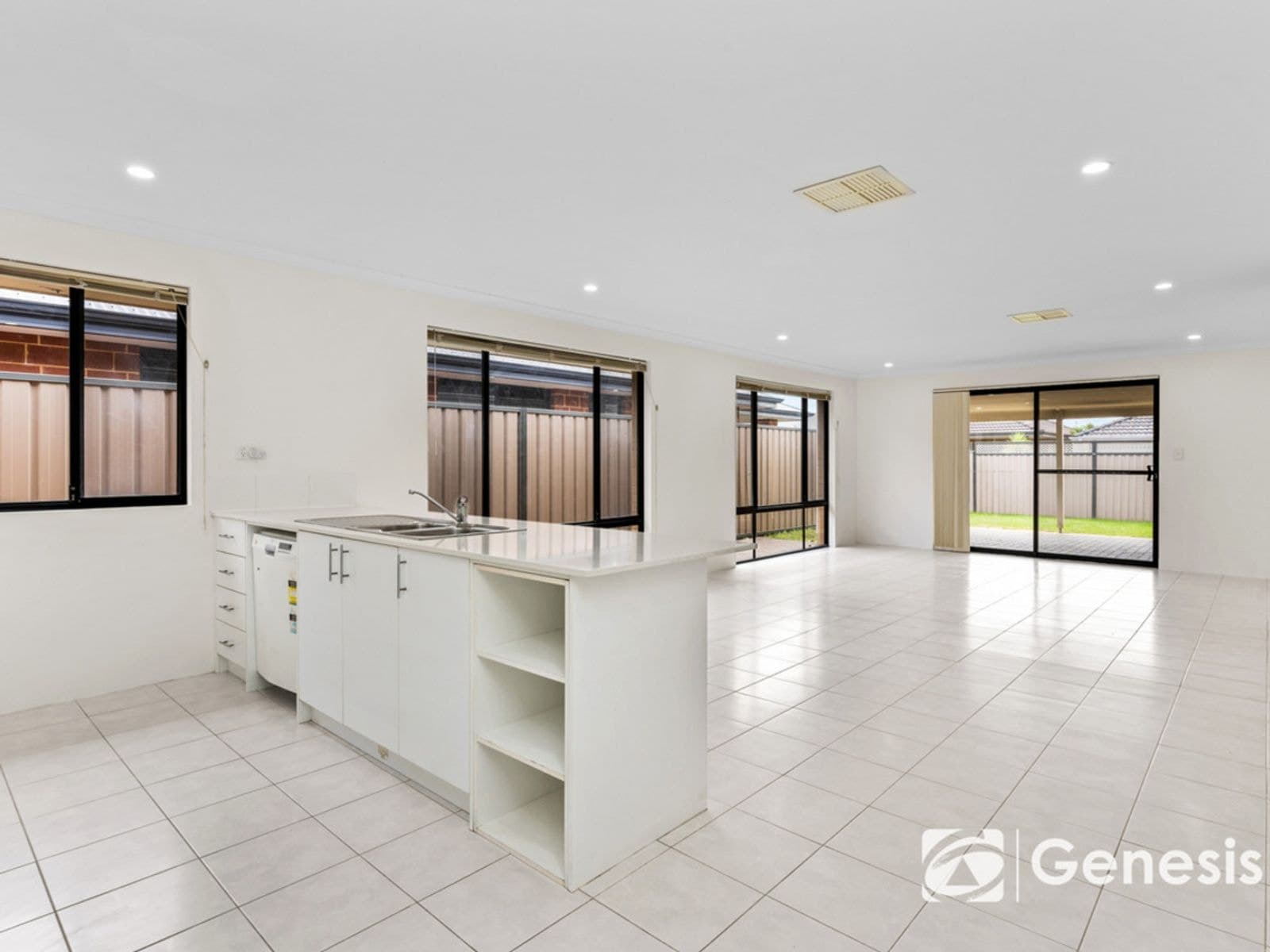 98 Riva Entrance, Piara Waters WA 6112, Piara Waters - Thumbnail 5