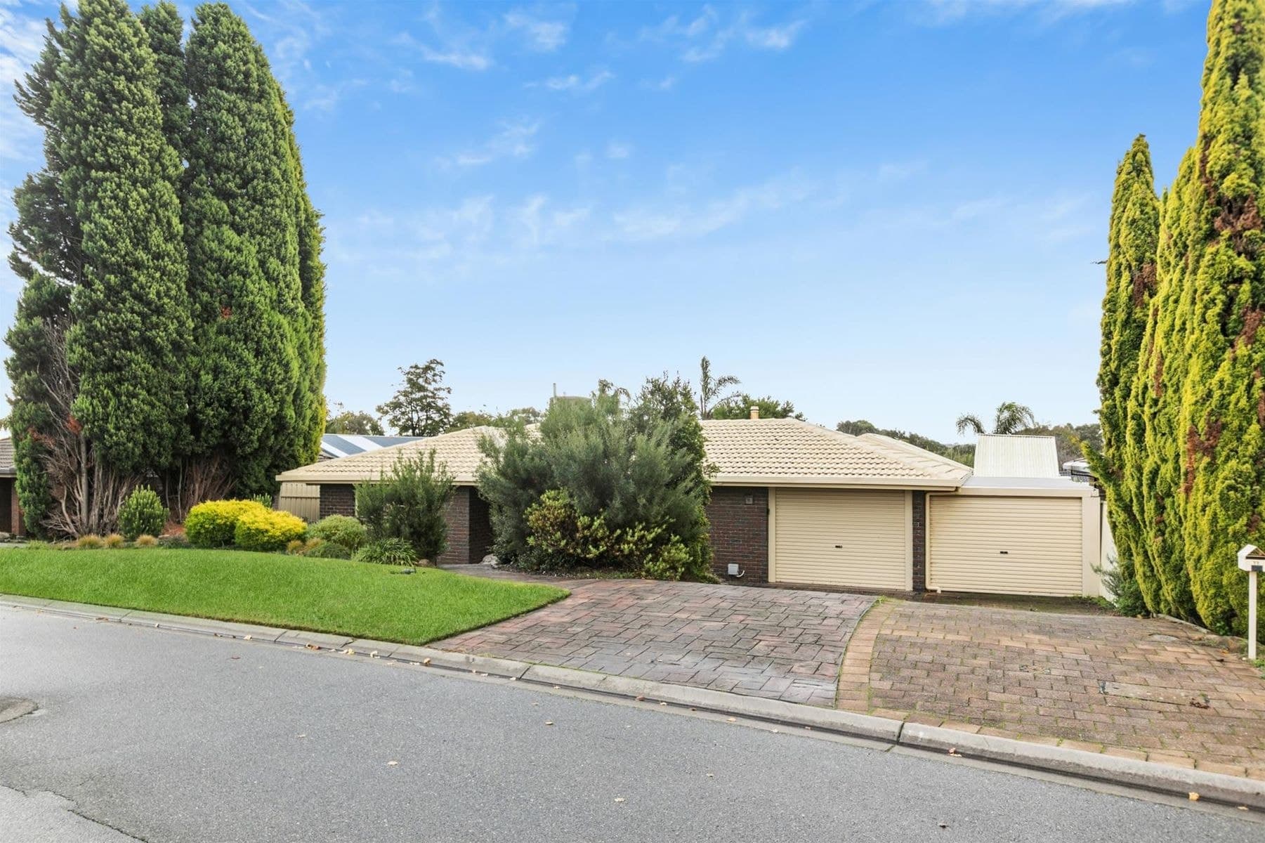 11 Royal Admiral Place, Surrey Downs SA 5126, Surrey Downs - Image 1