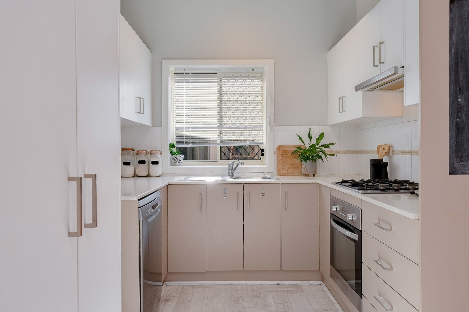 34 Gulliver Street, Hamilton NSW 2303, Hamilton - Thumbnail 4