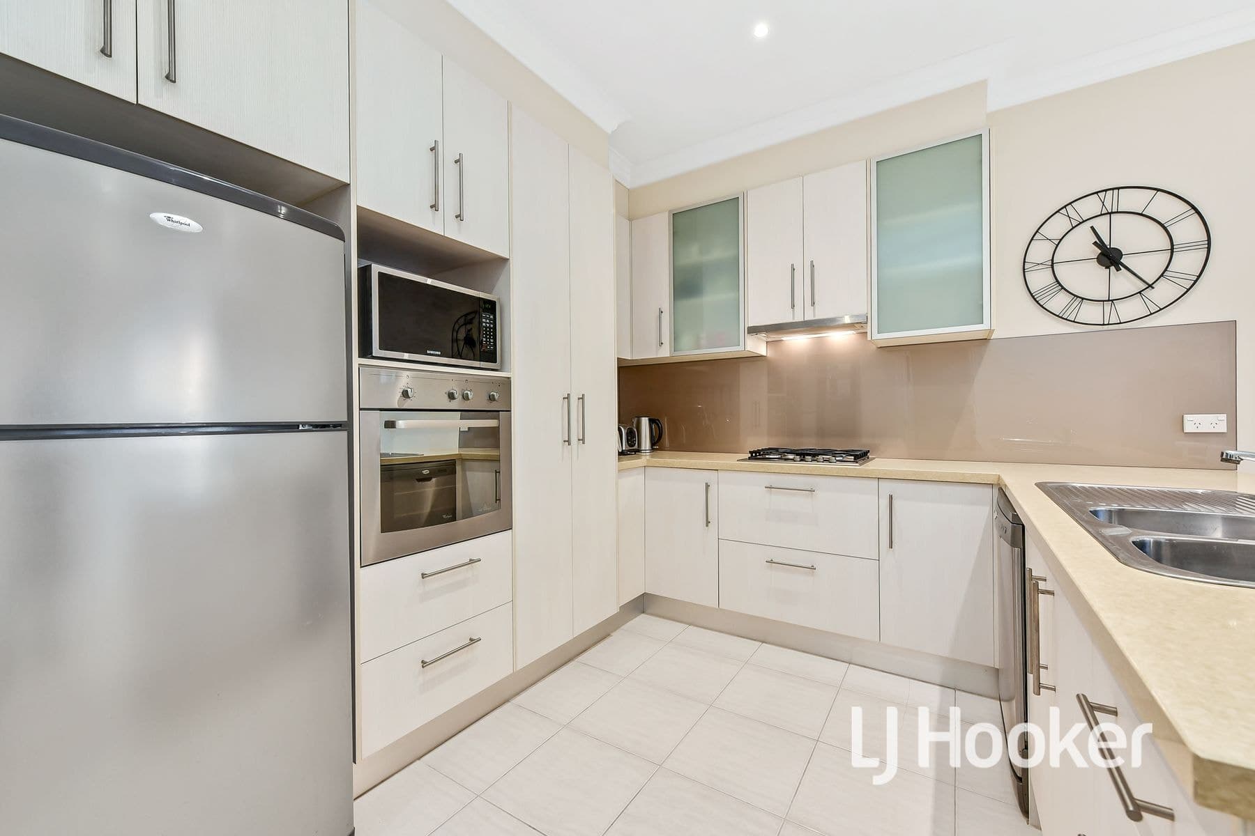 2/167 High Street, Berwick VIC 3806, Berwick - Thumbnail 2