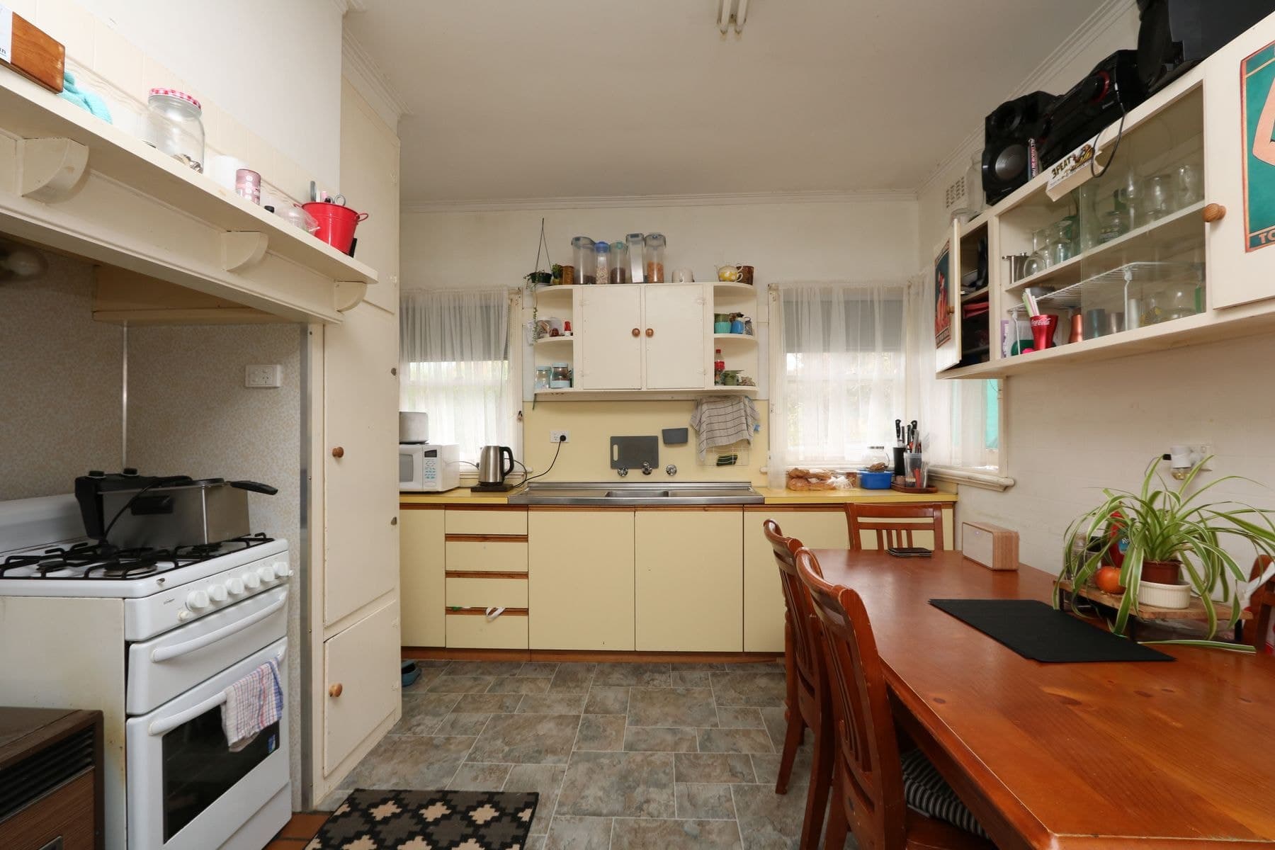 154 Gillies Street, Maryborough VIC 3465, Maryborough - Thumbnail 2