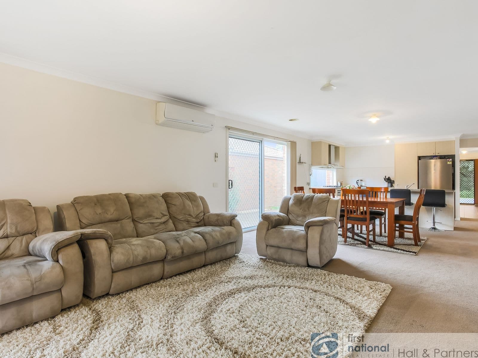 10 Algerd Way, Pakenham VIC 3810, Pakenham - Thumbnail 3