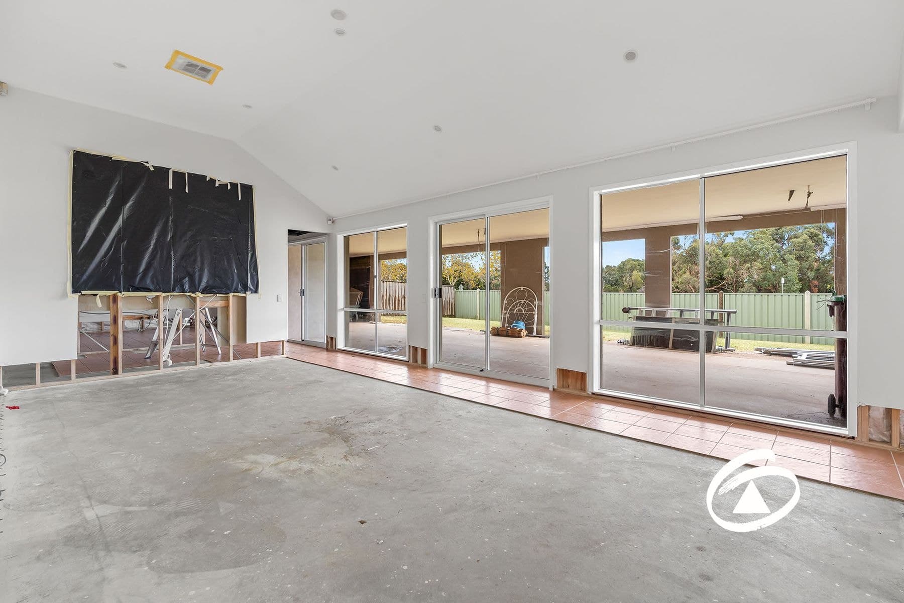 1 Strathaird Drive, Narre Warren South VIC 3805, Narre Warren South - Thumbnail 7