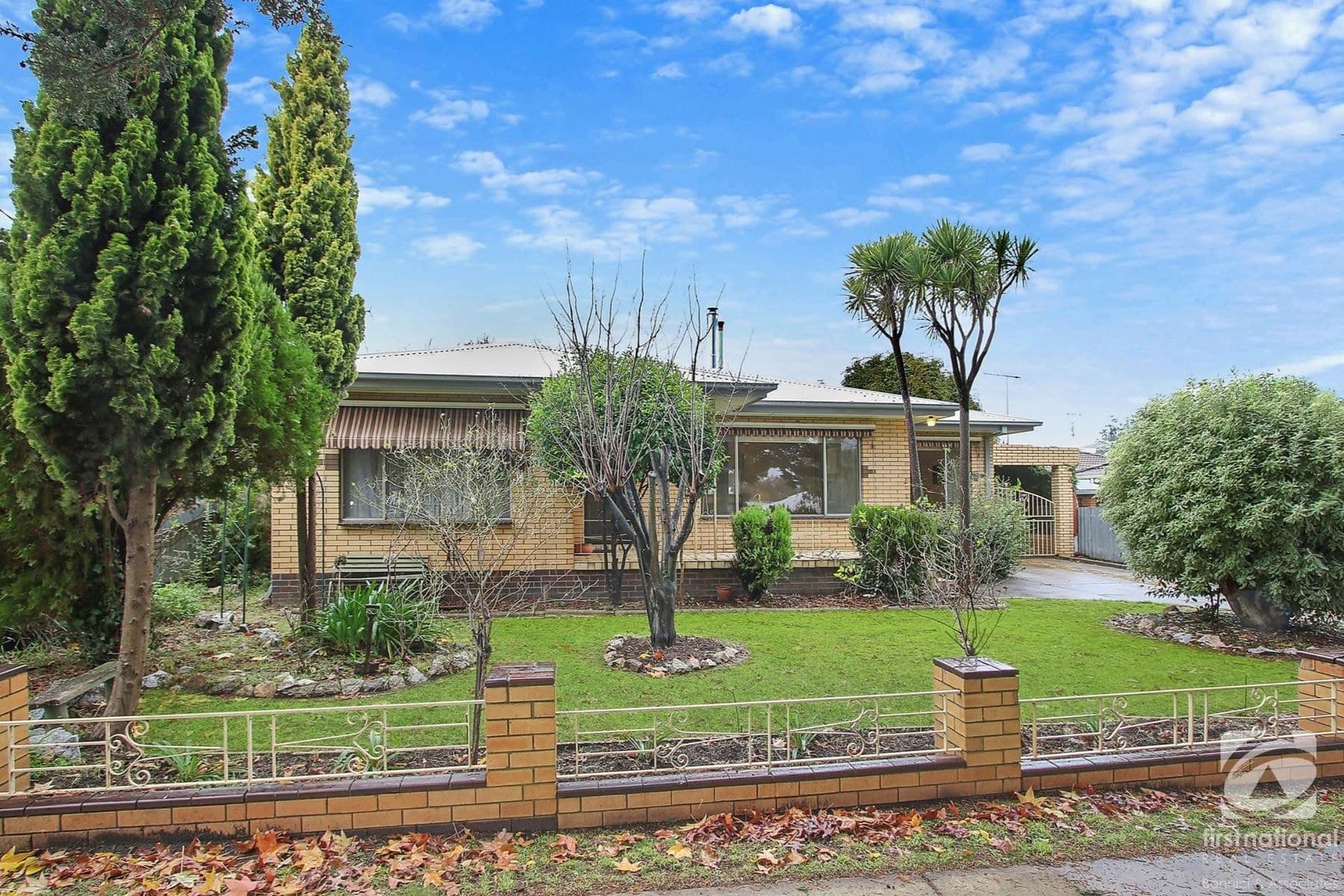 10 Victoria Road, Beechworth VIC 3747, Beechworth - Image 1