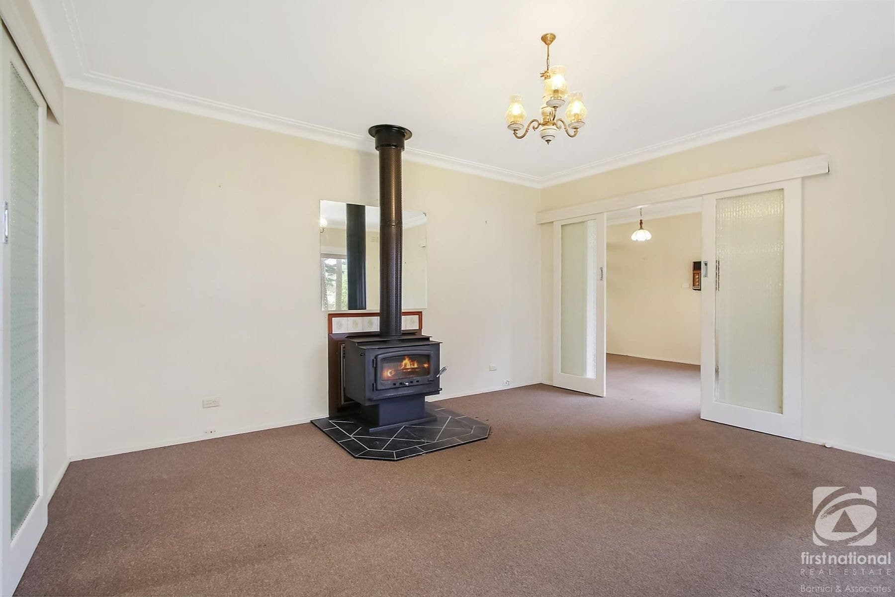 10 Victoria Road, Beechworth VIC 3747, Beechworth - Thumbnail 2