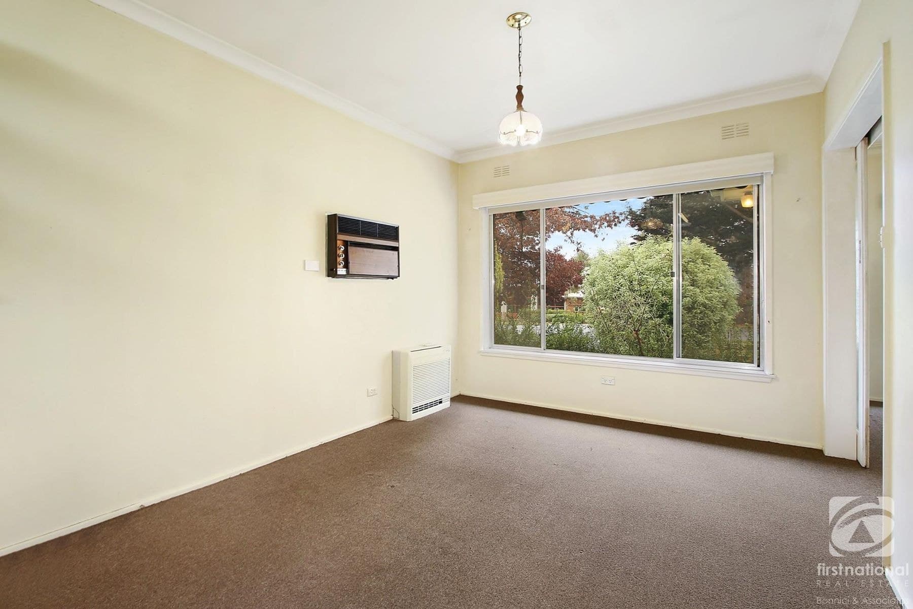 10 Victoria Road, Beechworth VIC 3747, Beechworth - Thumbnail 4