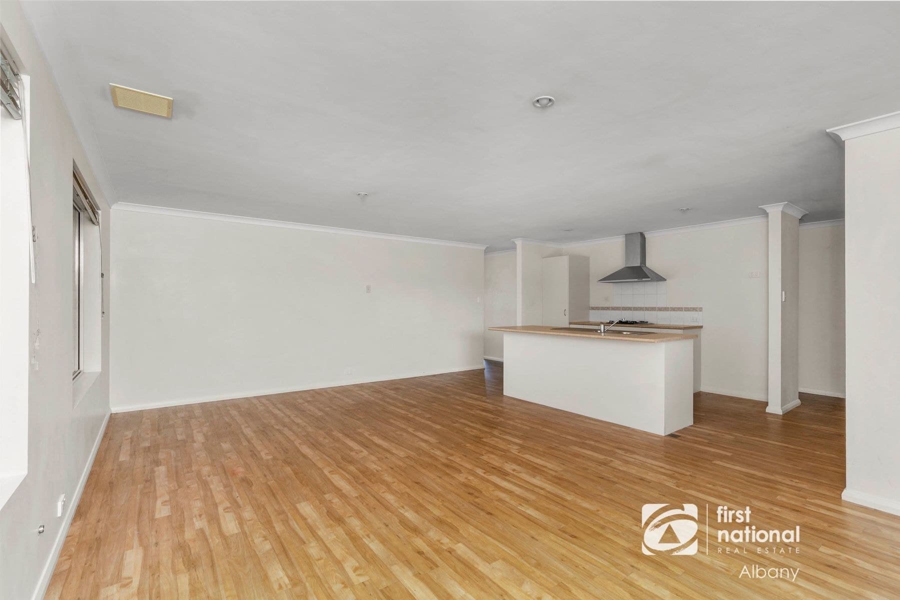 18B Katoomba Street, Orana WA 6330, Orana - Thumbnail 5