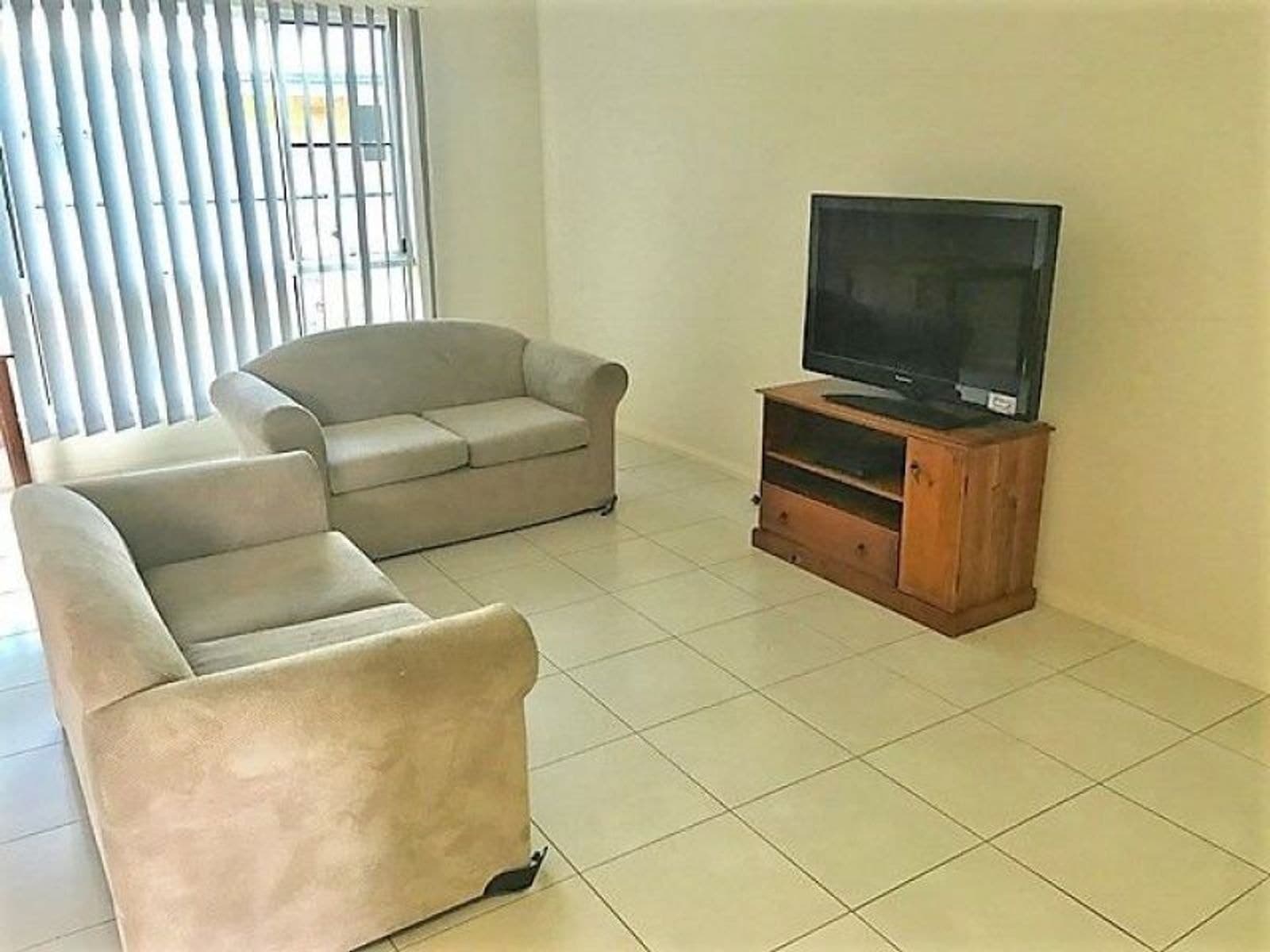 2/54 Windmill Road, Chinchilla QLD 4413, Chinchilla - Thumbnail 2
