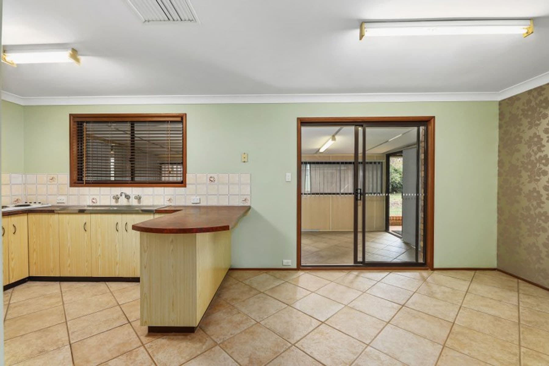 18 Nowland Crescent, Tamworth NSW 2340, Tamworth - Thumbnail 6