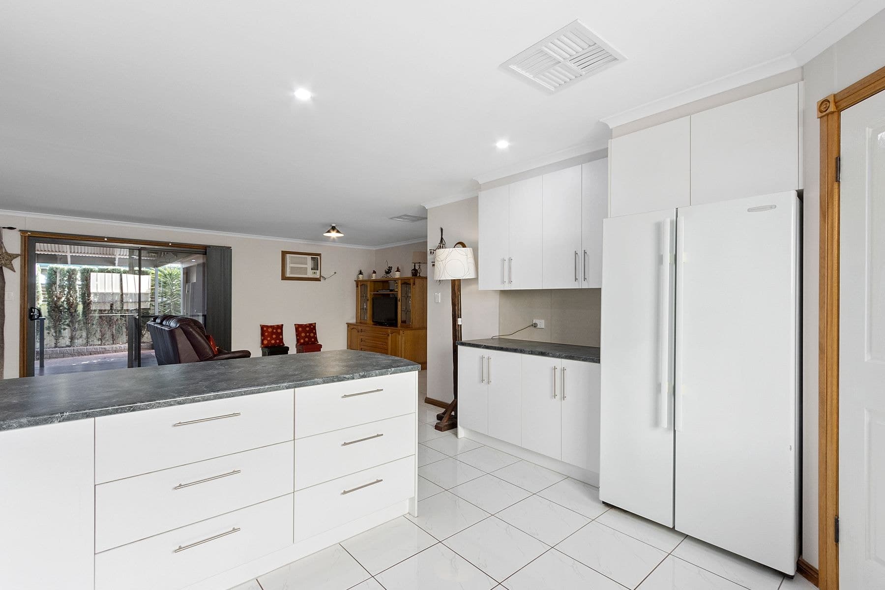 4 Seaview Rd, Moonta Bay SA 5558, Moonta Bay - Thumbnail 6