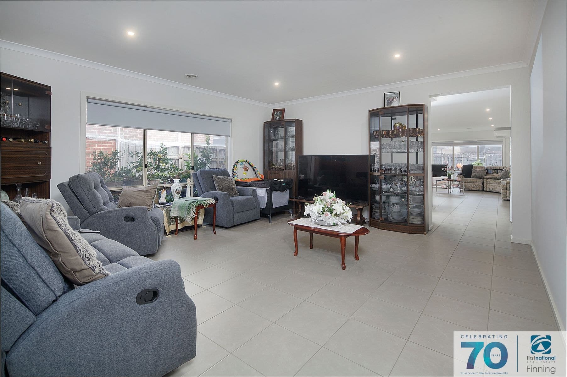 14 Fiorelli Boulevard, Cranbourne East VIC 3977, Cranbourne East - Thumbnail 3
