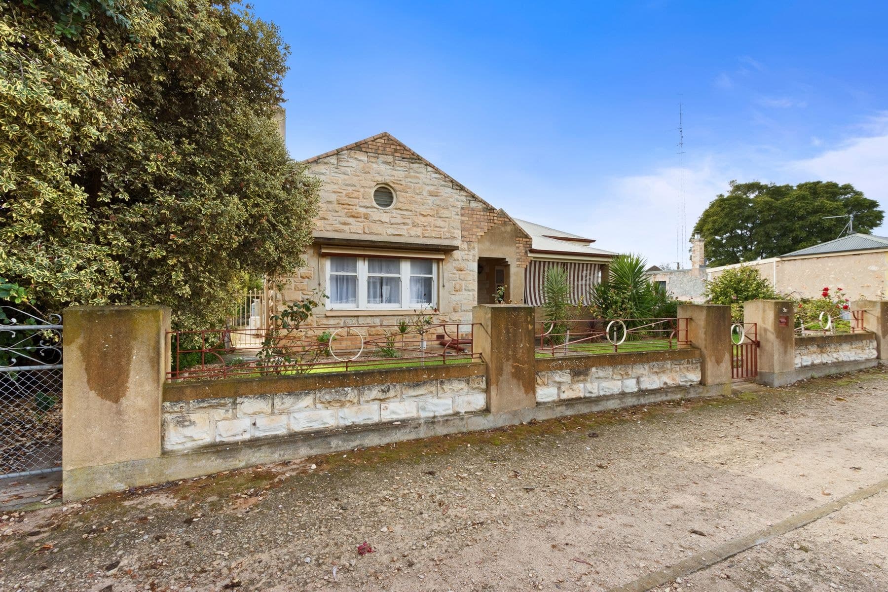 36 Caroline St, Moonta SA 5558, Moonta - Thumbnail 2