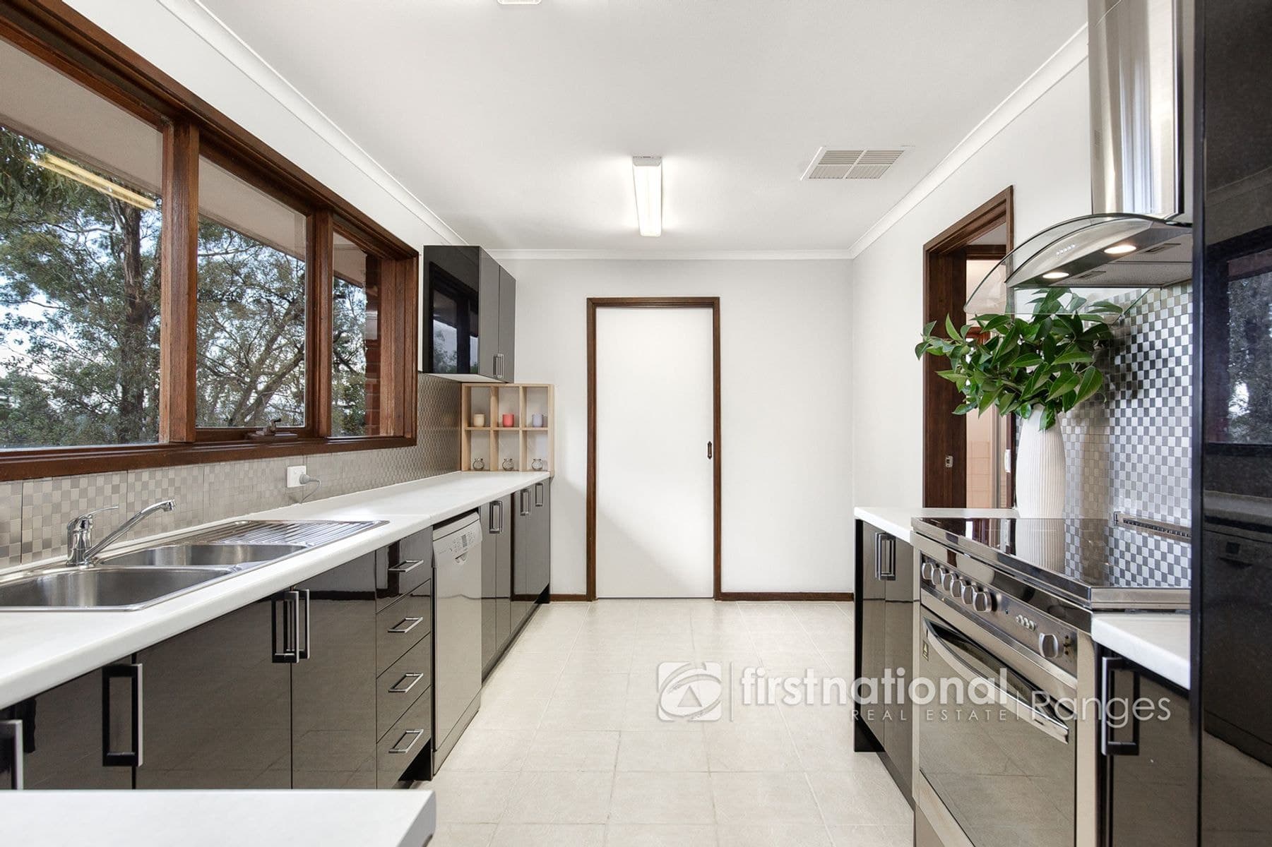 51 The Avenue, Ferntree Gully VIC 3156, Ferntree Gully - Thumbnail 3