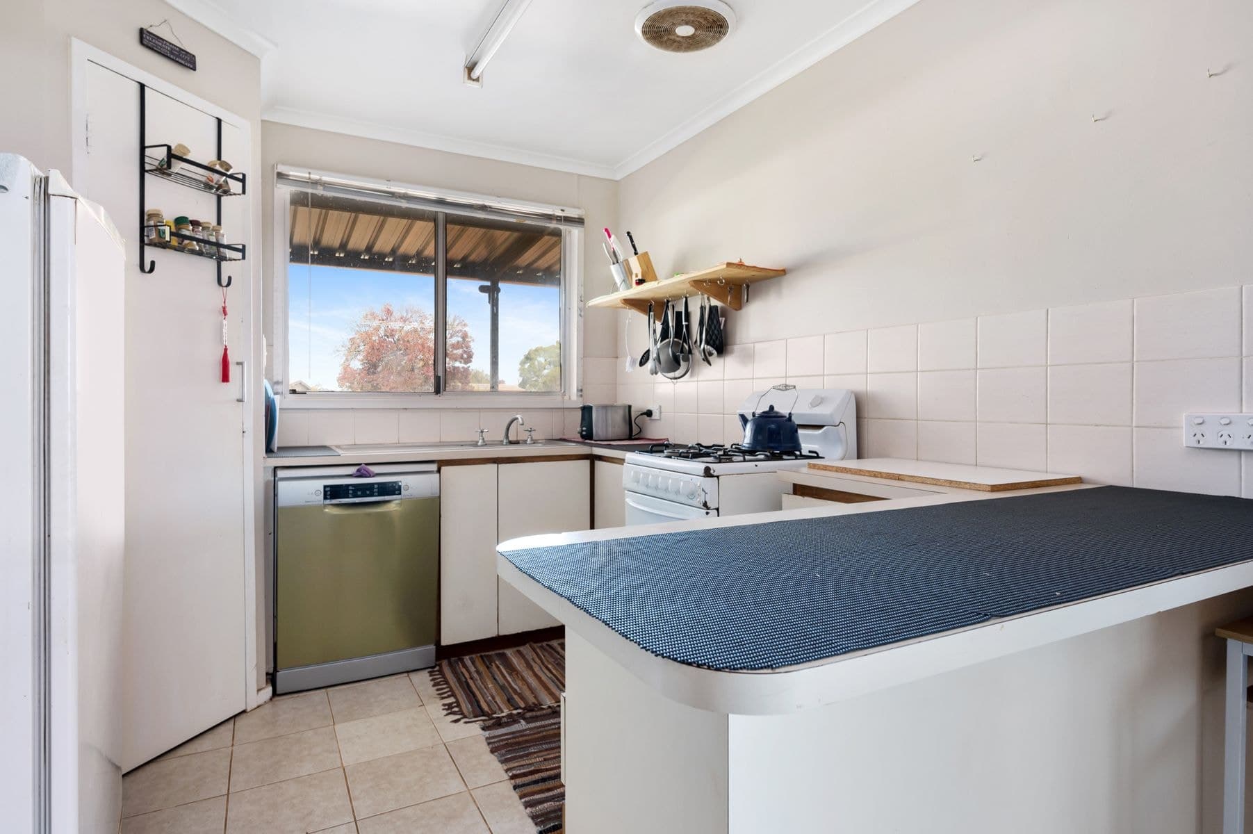 100 Lindsay Street, Coolgardie WA 6429, Coolgardie - Thumbnail 4