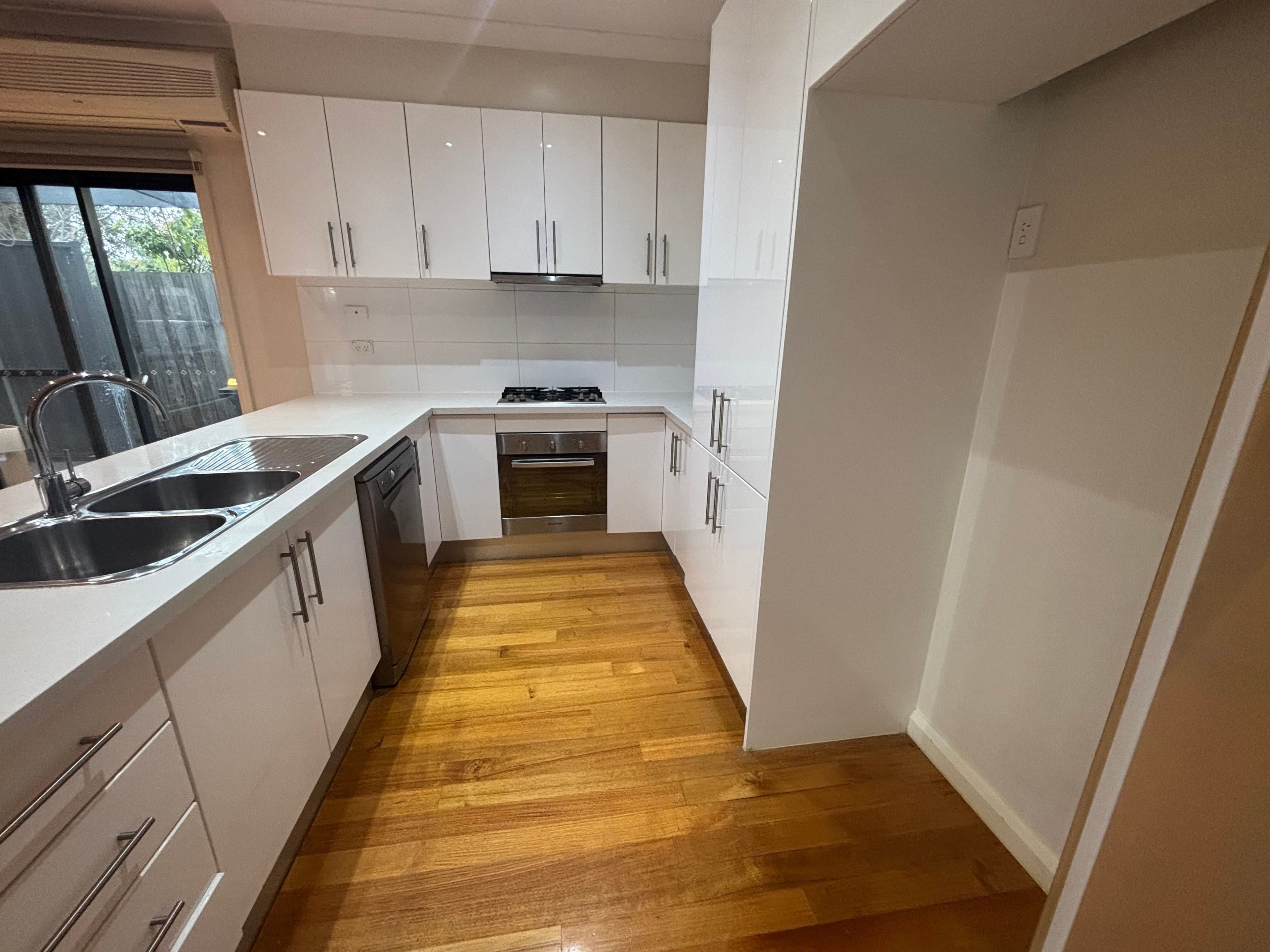 2/4 Howard Court, Glenroy VIC 3046, Glenroy - Thumbnail 5