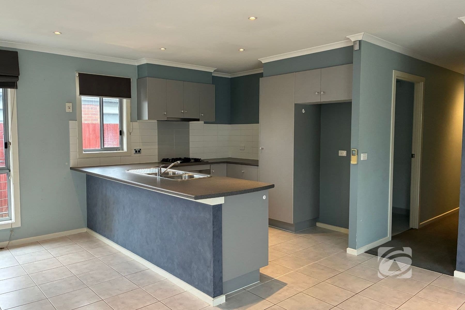 39 Melzak Way, Berwick VIC 3806, Berwick - Thumbnail 2