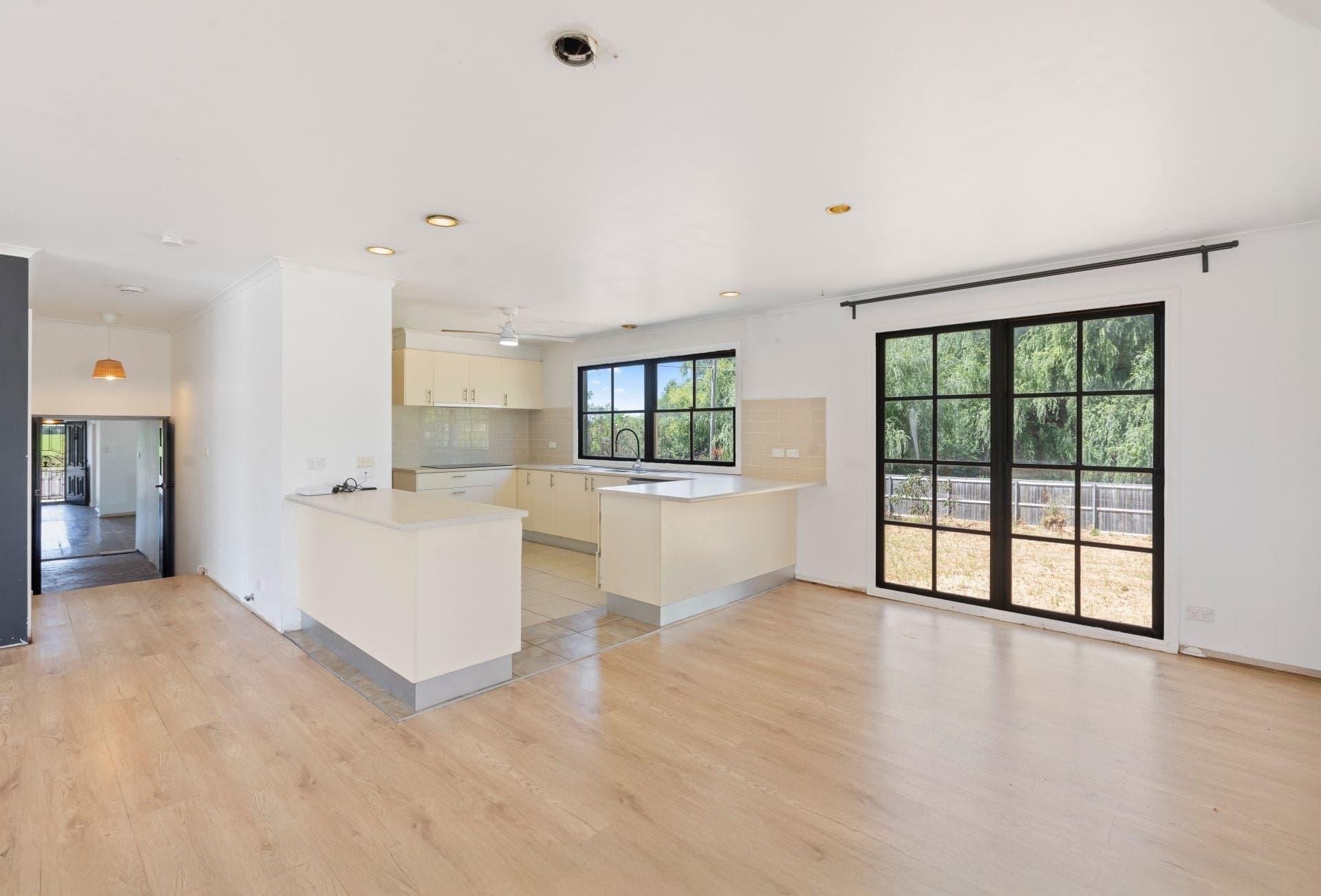 79 East Street Bega NSW, Bega - Thumbnail 7