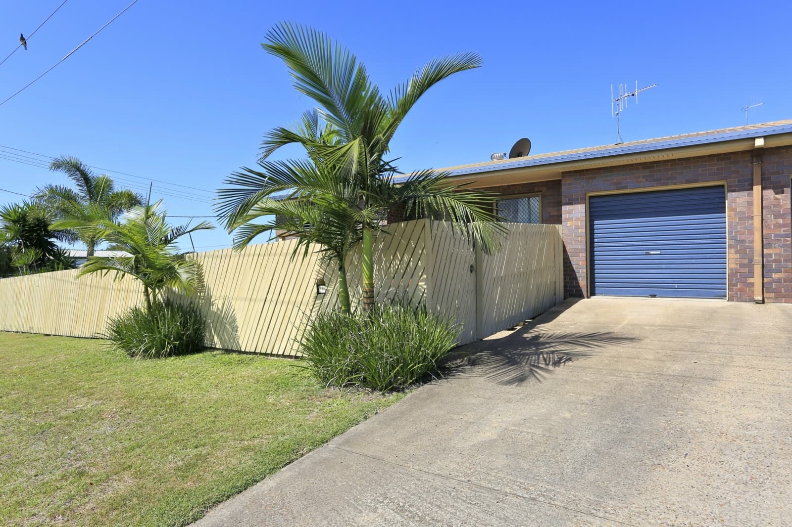 2/13 Cox Crescent, MILLBANK, Millbank - Thumbnail 3